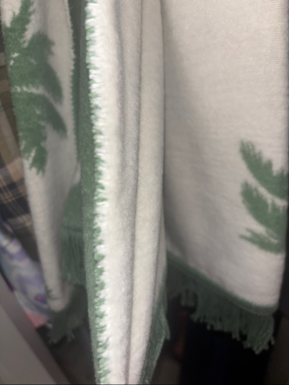 Palm Tree Patterned throw blanket - Picture 7 of 8